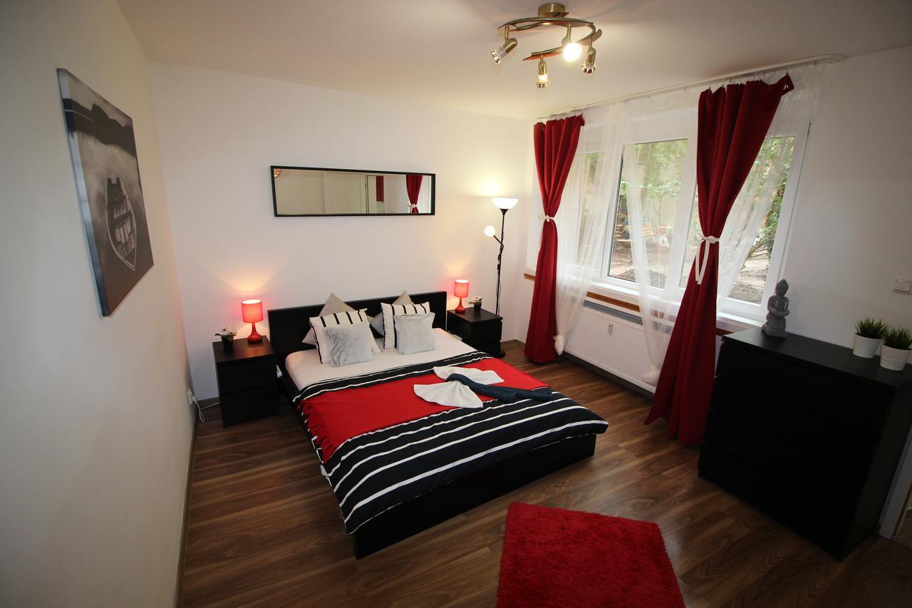 Smart City Prague Apartment Praga Exterior foto