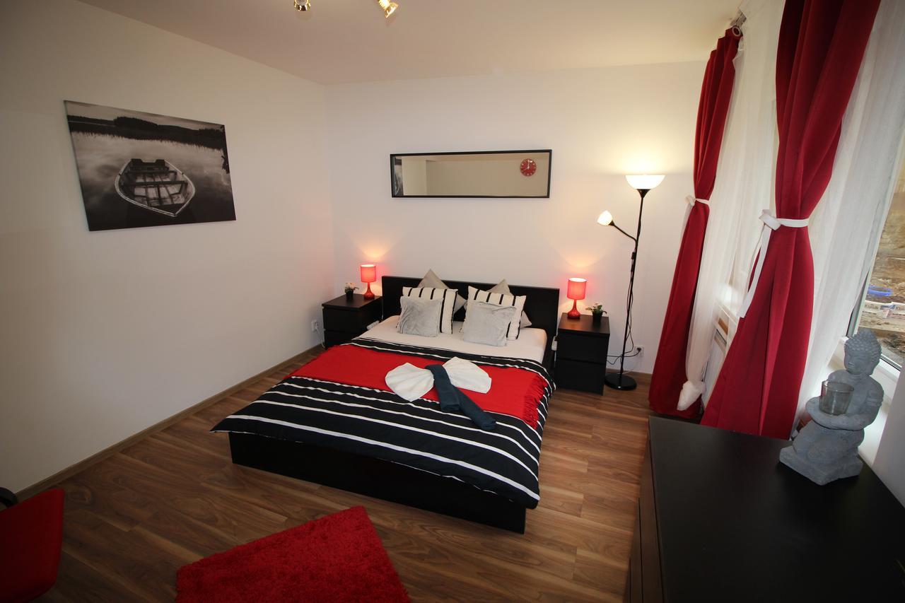 Smart City Prague Apartment Praga Exterior foto